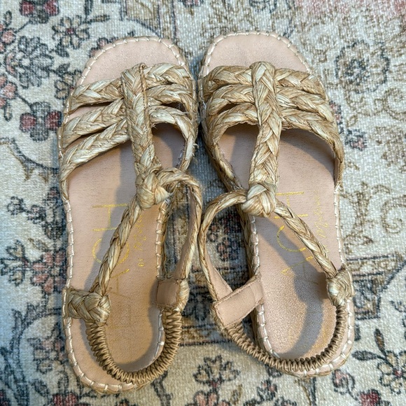 Raffia sandals - Picture 1 of 4